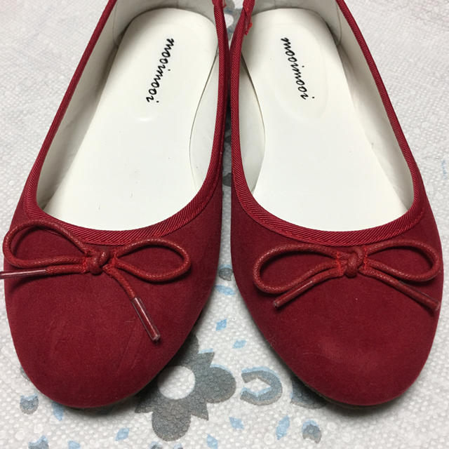 赤のバレーシューズ レディースの靴/シューズ(バレエシューズ)の商品写真