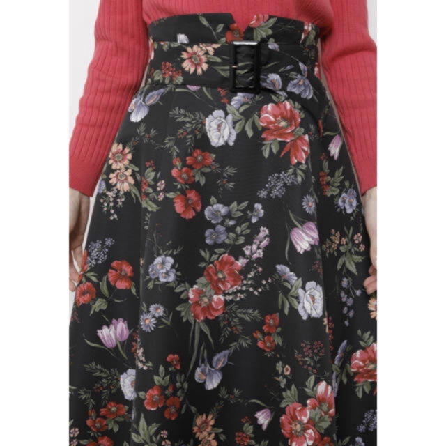 Mystrada(マイストラーダ)のフラワープリントスカート レディースのスカート(ひざ丈スカート)の商品写真