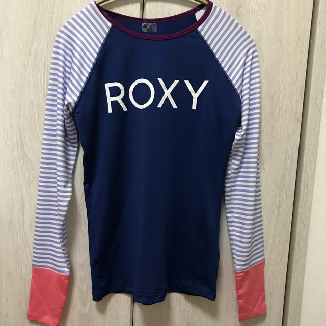 Roxy(ロキシー)の新品◎ROXY ラッシュガード レディースの水着/浴衣(水着)の商品写真