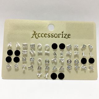 アクセサライズ(Accessorize)の【fukutora様専用】イニシャルシルバーピアス/Accessorize(ピアス)