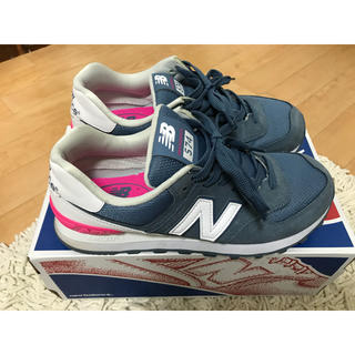 販路限定　レアデザインNew Balance 574BCN ピンク