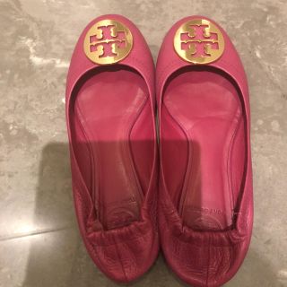 トリーバーチ(Tory Burch)のTORY BURCHのフラットシューズ(スリッポン/モカシン)