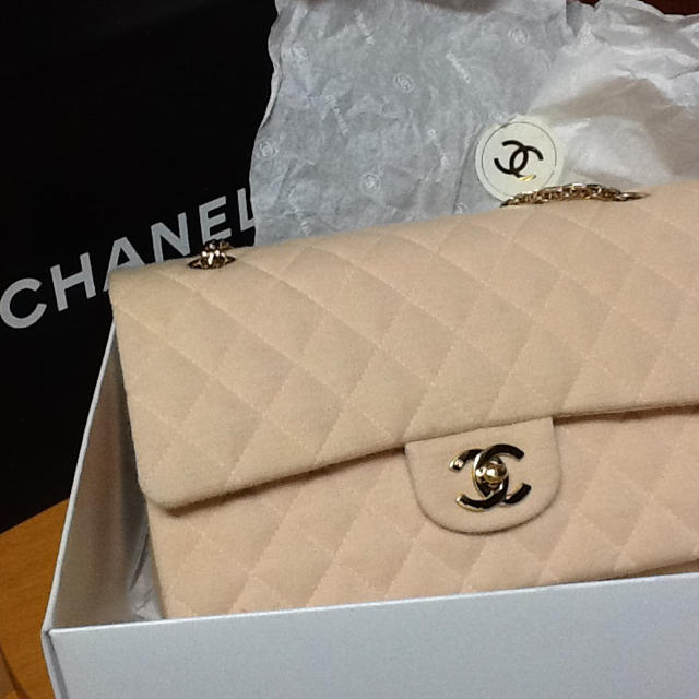 CHANEL(シャネル)の正規品☆シャネル マトラッセ ジャージー素材 レディースのバッグ(ショルダーバッグ)の商品写真