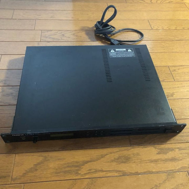 Roland U-110 PCM SOUND MODULE