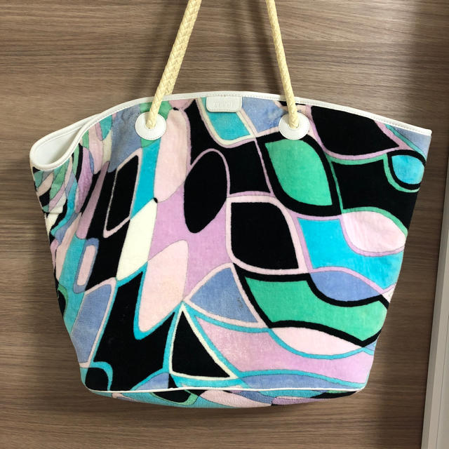 EMILIO PUCCI - エミリオプッチ 大きめバッグの通販 by シャー's shop｜エミリオプッチならラクマ