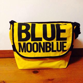 ブルームーンブルー(BLUE MOON BLUE)のブルームーンブルー♡メッセンジャーバッグ(メッセンジャーバッグ)