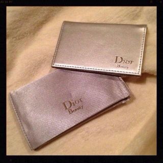 クリスチャンディオール(Christian Dior)のDior ケース入りミラー 油取り紙付き(その他)