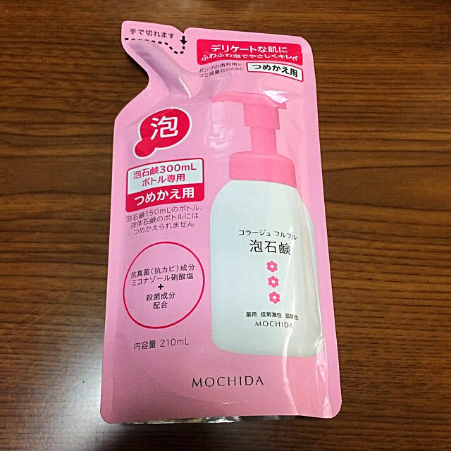 コラージュフルフル(コラージュフルフル)のコラージュフルフル 泡石鹸 つめかえ用 210ml ピンク コスメ/美容のボディケア(ボディソープ/石鹸)の商品写真