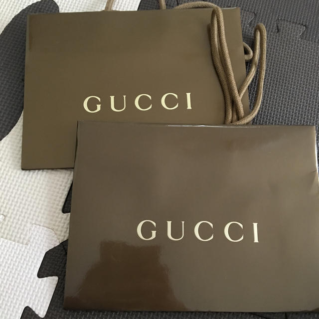 Gucci(グッチ)のグッチショッパー 二枚 B5判 レディースのバッグ(ショップ袋)の商品写真