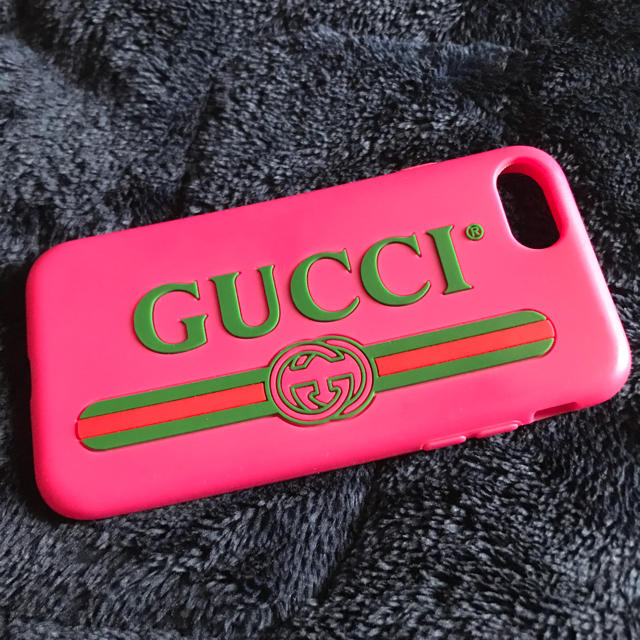 iphone人気カバー / Gucci - GUCCI iPhone7,8ケースの通販 by ぱぴこ's shop｜グッチならラクマ