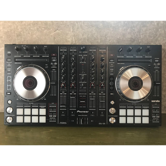 Pioneer(パイオニア)のPioneer DJコントローラー DDJ-SX   お取り置き済 楽器のDJ機器(DJコントローラー)の商品写真