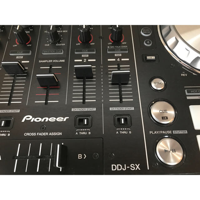 Pioneer(パイオニア)のPioneer DJコントローラー DDJ-SX   お取り置き済 楽器のDJ機器(DJコントローラー)の商品写真