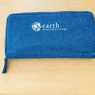 アースミュージックアンドエコロジー(earth music & ecology)のearth music&ecology 長財布 デニム(財布)