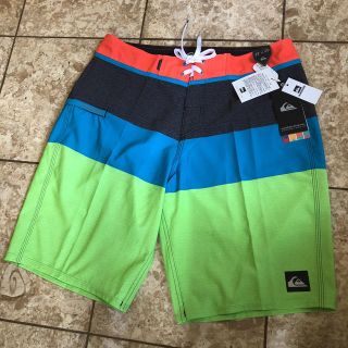 クイックシルバー(QUIKSILVER)のクイックシルバー★水着★サイズ32(水着)