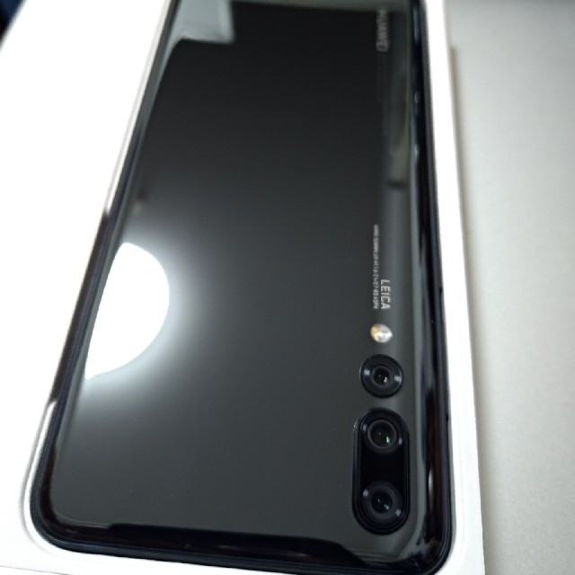 ANDROID(アンドロイド)のHuawei P20 Pro Black 未使用 スマホ/家電/カメラのスマートフォン/携帯電話(スマートフォン本体)の商品写真