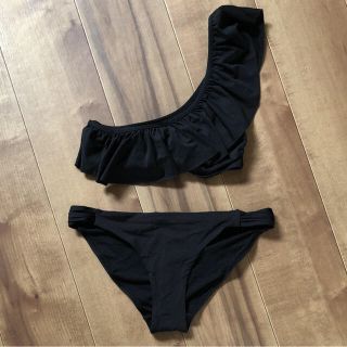 エイチアンドエム(H&M)の新品未使用 H&M 肩空き水着 黒(水着)