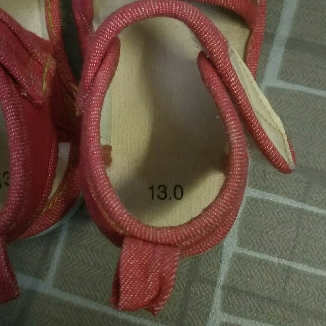 西松屋(ニシマツヤ)のサンダル 13センチ キッズ/ベビー/マタニティのベビー靴/シューズ(~14cm)(サンダル)の商品写真