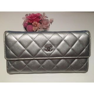 シャネル(CHANEL)のCHANEL 長財布 シルバー ラムスキン(財布)