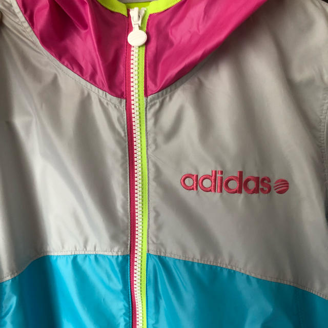 adidas(アディダス)のadidas ウインドブレーカー レディースのジャケット/アウター(その他)の商品写真