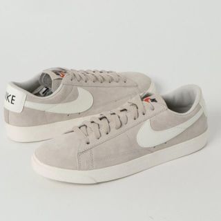 ナイキ(NIKE)のNIKE ◆USED◆ウィメンズBLAZER LOW SD   24センチ(スニーカー)