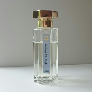 ラルチザンパフューム(L'Artisan Parfumeur)の専用 ラルチザンパフューム ひと夏の夕暮れ ラルチザン 50ml (香水(女性用))