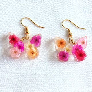 handmade＊ちょうちょのピアス(ピアス)