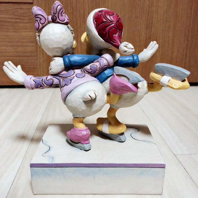 Disney(ディズニー)のショーケース ドナデジ スケート エンタメ/ホビーのおもちゃ/ぬいぐるみ(キャラクターグッズ)の商品写真