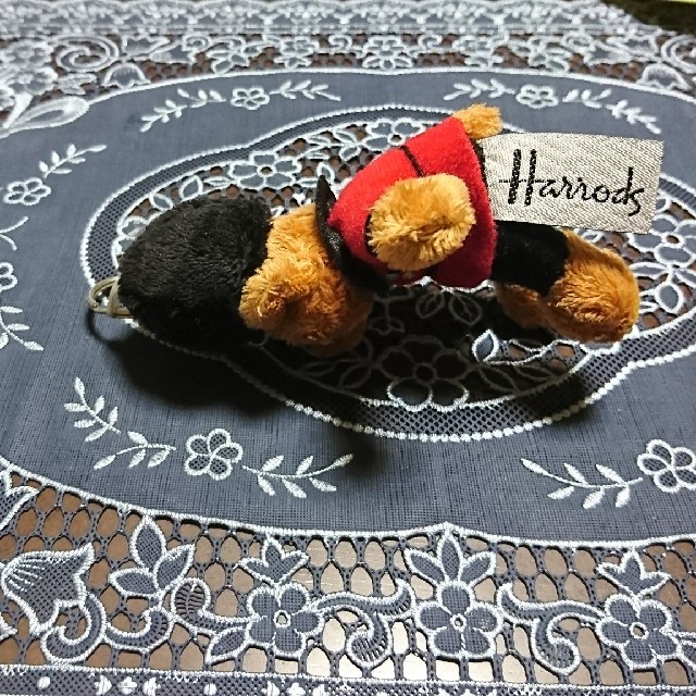 Harrods(ハロッズ)のハロッズベァ エンタメ/ホビーのおもちゃ/ぬいぐるみ(キャラクターグッズ)の商品写真