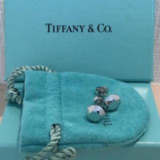 ティファニー(Tiffany & Co.)のTIFFANY & Co. スタッズピアス 総プラチナ(ピアス)