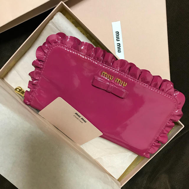 財布miumiu 財布 エナメル リボン