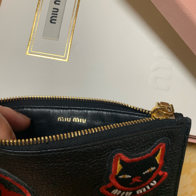 miumiu(ミュウミュウ)のmiumiu ポーチ レディースのファッション小物(ポーチ)の商品写真