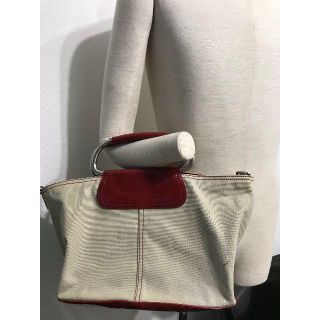 プラダ(PRADA)の●処分品～6/3●8.5万プラダ型押しロゴエナメルレザー革キャンパスカナパハンド(ハンドバッグ)