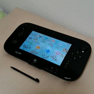 ウィーユー(Wii U)の任天堂　wiiu　ゲームパッド黒　正常動作確認済　タッチペン付(家庭用ゲーム機本体)