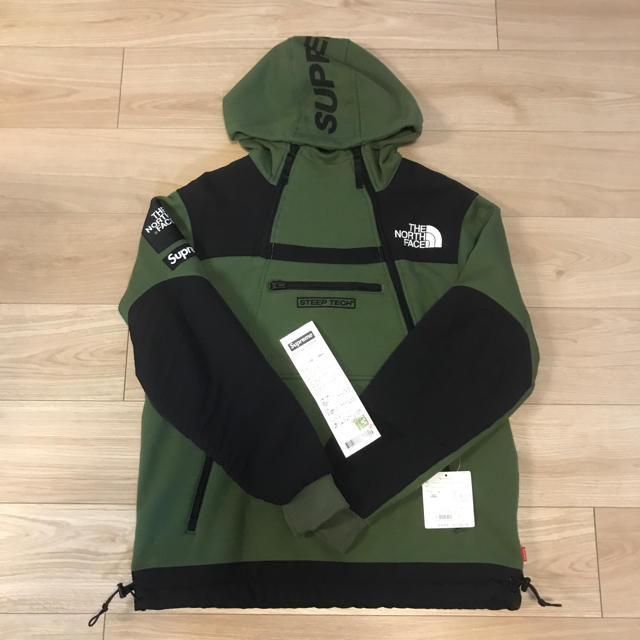 入手困難！Supremeマウパーthe north faceゴールド新品未使用