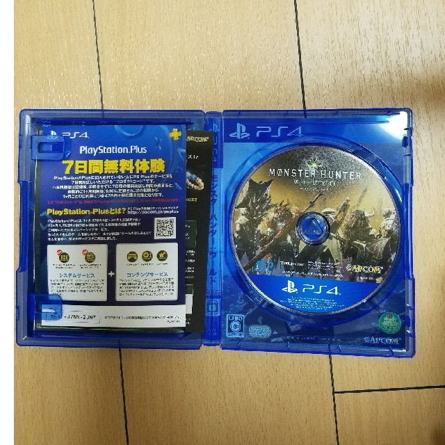 CAPCOM(カプコン)のモンスターハンターワールドPS4 エンタメ/ホビーのゲームソフト/ゲーム機本体(家庭用ゲームソフト)の商品写真