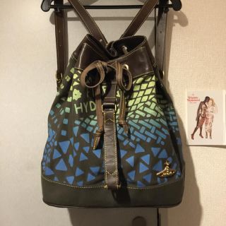 ヴィヴィアンウエストウッド(Vivienne Westwood)のアフリカバッグ マンホール柄バックパック(リュック/バックパック)