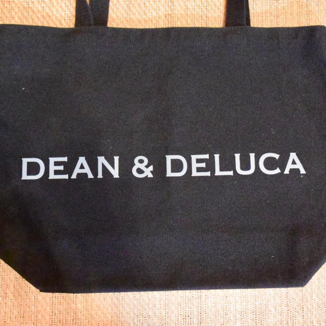 DEAN & DELUCA(ディーンアンドデルーカ)のDEAN&DELUCA 黒トートバック レディースのバッグ(トートバッグ)の商品写真