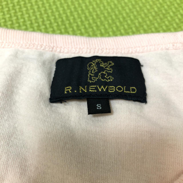 R.NEWBOLD(アールニューボールド)の美品♪新品同様  メンズＴシャツ 送料無料 ピンク Ｓサイズ メンズのトップス(Tシャツ/カットソー(半袖/袖なし))の商品写真