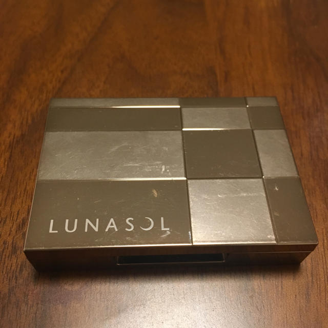 LUNASOL(ルナソル)のルナソル コンパクトケースS コスメ/美容のベースメイク/化粧品(その他)の商品写真