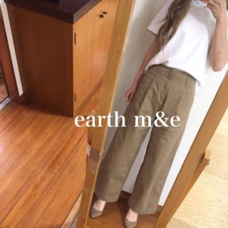 アースミュージックアンドエコロジー(earth music & ecology)のearth m&e✨ビジュー付きトップス(カットソー(半袖/袖なし))