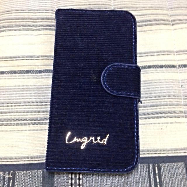 Ungrid(アングリッド)のUngrid ノベルティ スマホ/家電/カメラのスマホアクセサリー(モバイルケース/カバー)の商品写真