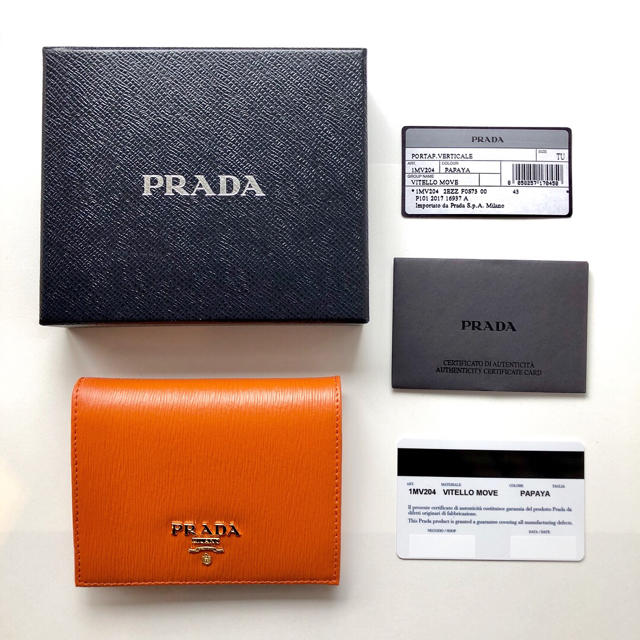 PRADA(プラダ)の新品 未使用 プラダ 小財布 レディースのファッション小物(財布)の商品写真