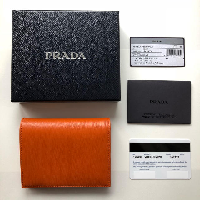 PRADA(プラダ)の新品 未使用 プラダ 小財布 レディースのファッション小物(財布)の商品写真