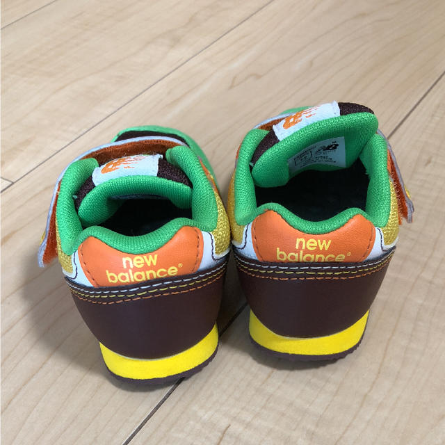 New Balance(ニューバランス)の新品 ニューバランス ベビーシューズ スニーカー 12 キッズ/ベビー/マタニティのベビー靴/シューズ(~14cm)(スニーカー)の商品写真