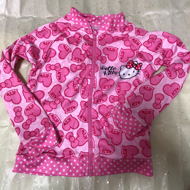 サンリオ(サンリオ)のキティちゃんラッシュガード110センチ キッズ/ベビー/マタニティのキッズ服女の子用(90cm~)(水着)の商品写真