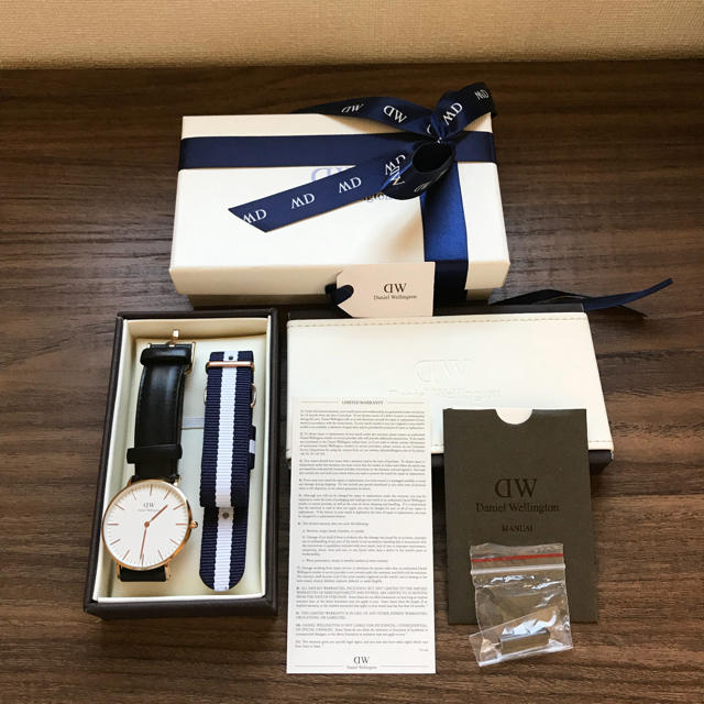 Daniel Wellington(ダニエルウェリントン)のダニエルウェリントン 36mm ローズゴールド 新品ベルト付き レディースのファッション小物(腕時計)の商品写真