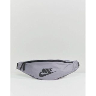 ナイキ(NIKE)の送料込 Nike(ナイキ) ウエストポーチ ボディバッグ 肩掛け グレー(ウエストポーチ)