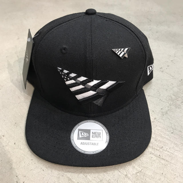 ROCNATION SNAPBACK NEWERAキャップ