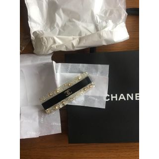 シャネル(CHANEL)のCHANEL バレッタ パール 壊れてます ショップ袋つけます(バレッタ/ヘアクリップ)