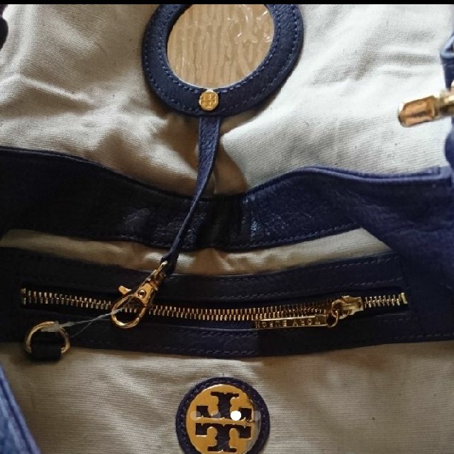 Tory Burch(トリーバーチ)のTory Burch トリー・バーチ レザーフリンジバッグ レディースのバッグ(ショルダーバッグ)の商品写真